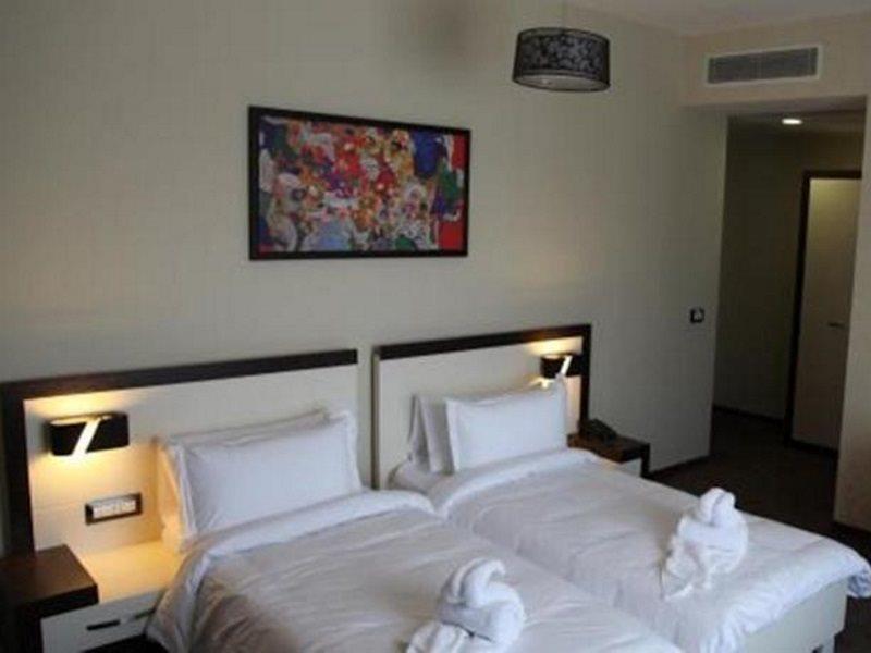 Amazona Hotel Babimoc Luaran gambar